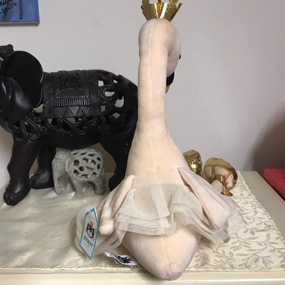 DO NOT BUY! Jellycat Fancy Swan Stuffed Animal - Picture 7 of 12